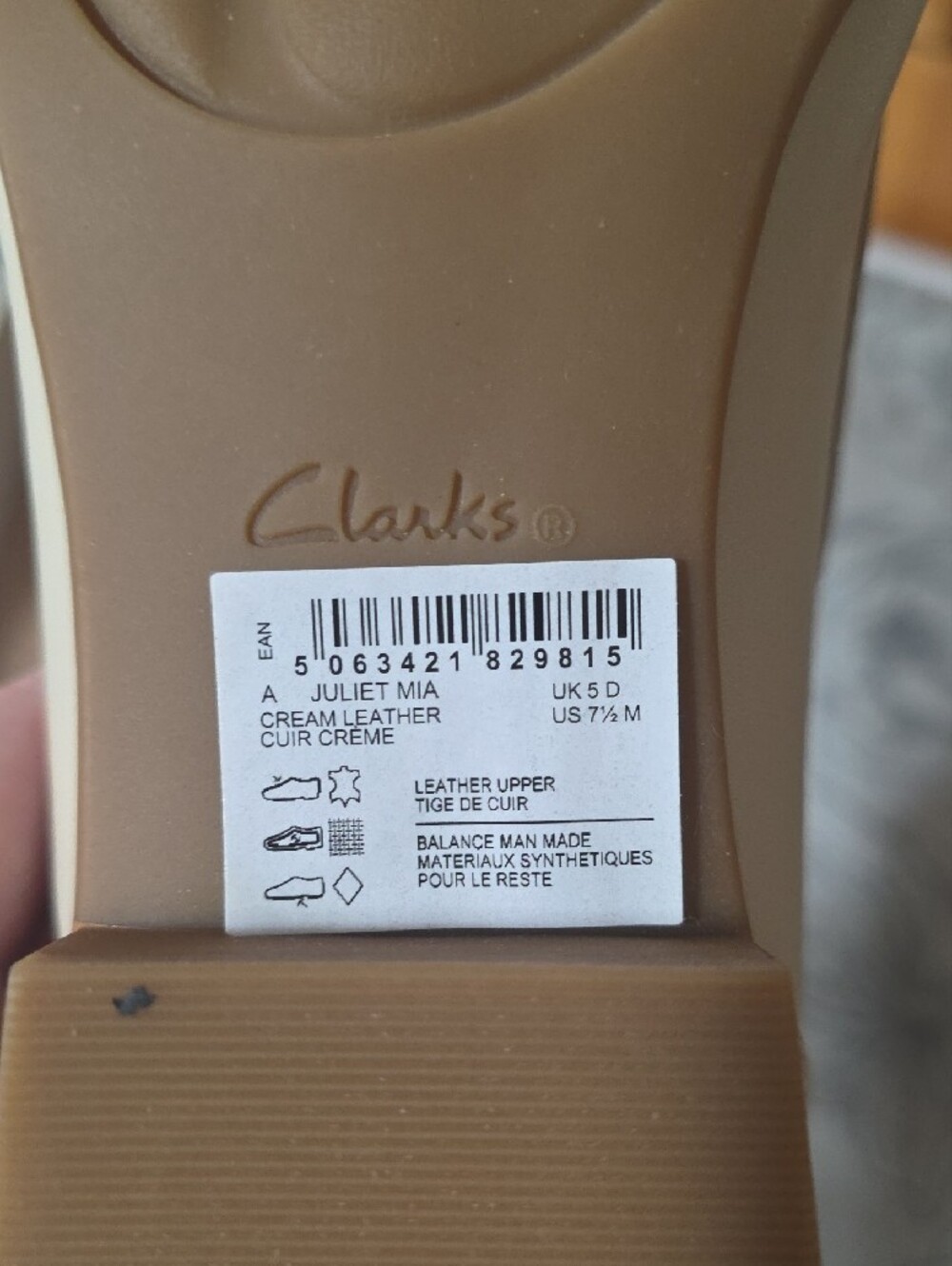Clarks Cream Loafers with Gold Chain Trim - Picture 6 of 9